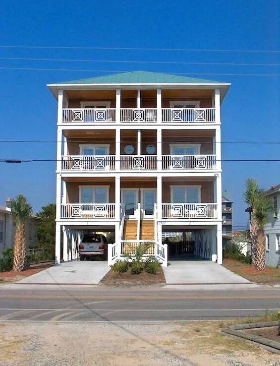 Ocean&Canal Views** Pool**Booking for 20...