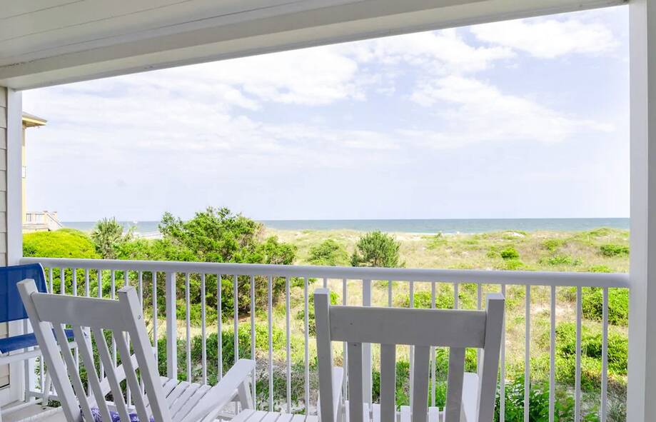 Rippy: Beautiful updated oceanfront cond...