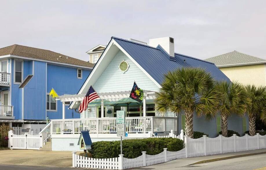 Sand Crab Cottage:One of a kind experien...