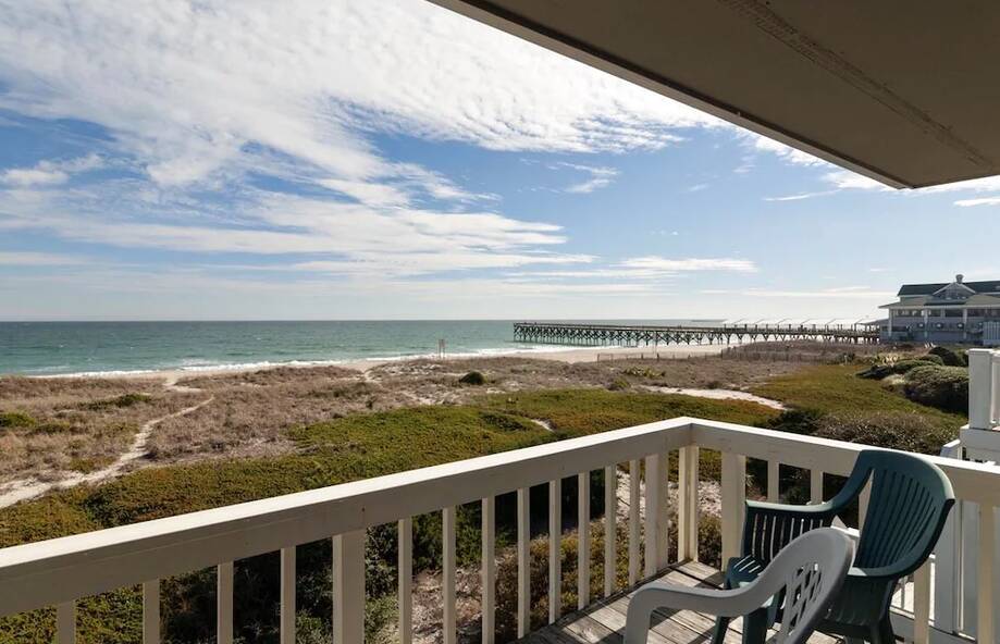 Rams: Great oceanfront townhome with som...