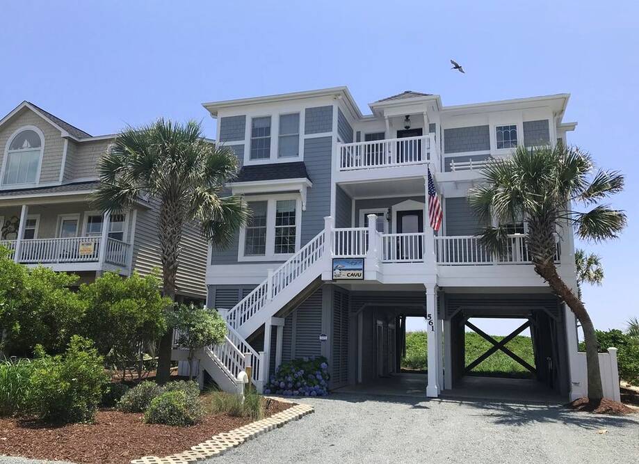 Everlong - Fabulous oceanfront home with...