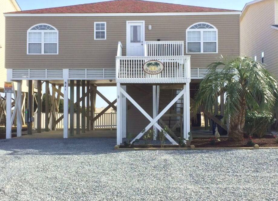 Sea Biscuit - Oceanfront with Private He...
