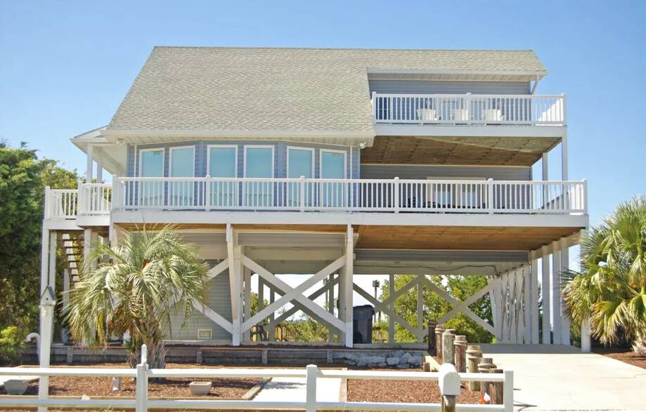 Amazing Family House Steps From Beach Ac...