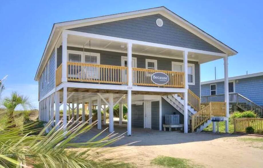 4 BR/2 BA Home, Oceanfront, Completely R...