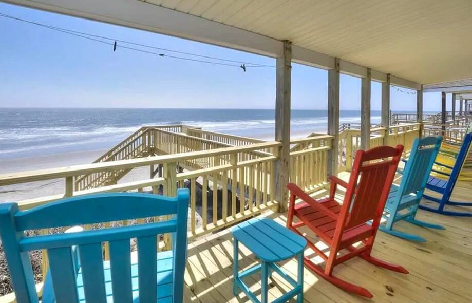 Charming, Oceanfront Beach Cottage with ...